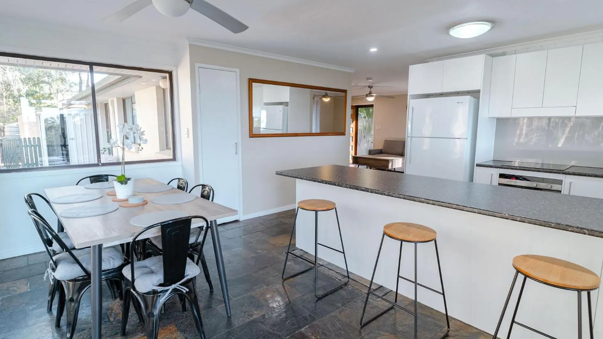 Vakantiehuis Chat For Discounts - Canopy Gold Coast